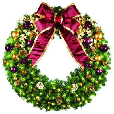 Christmas Décor Specializes in Custom Designed Wreaths for the St. Louis Missouri Metro Area 